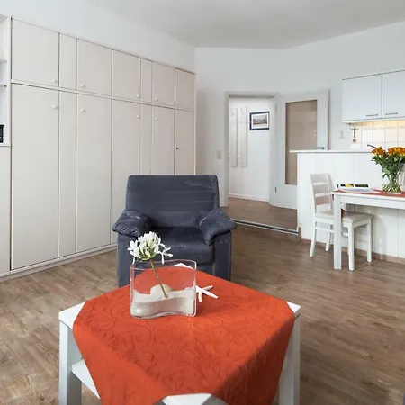 Bruns Apartment